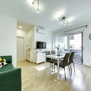 Alegria Apartment