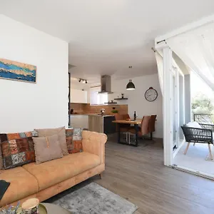 Feel Good & Apartment